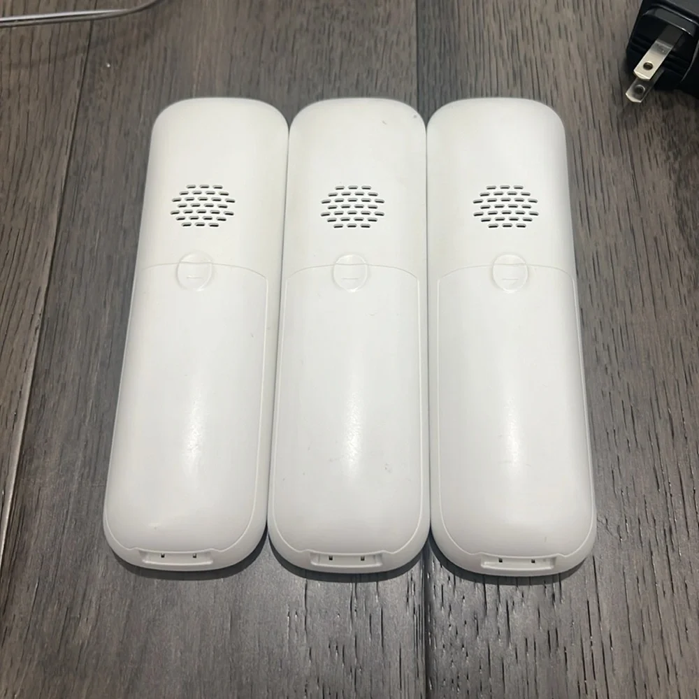 Panasonic cordless phone set with chargers and answering machine